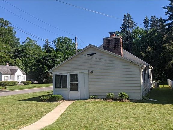 2nd image of 321 Parkdale Ave