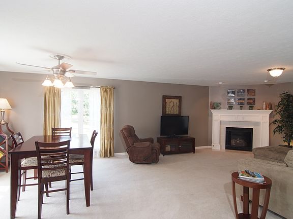Dining Area Has Room for Large Table