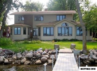 3106 Okoboji Blvd, West Okoboji, IA 51351