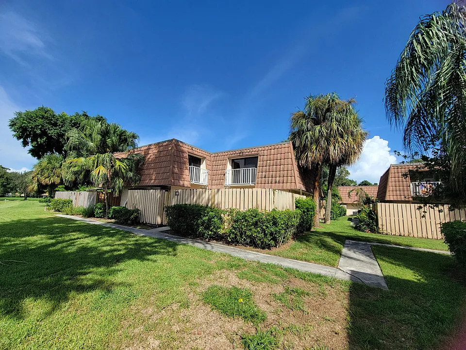 588 Green Springs Pl #588
