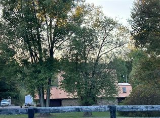 833 Clampett Ln, Memphis, IN 47143