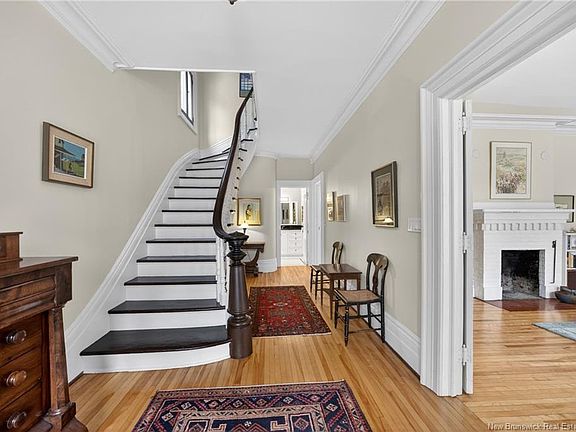 3rd image of 231 Church St