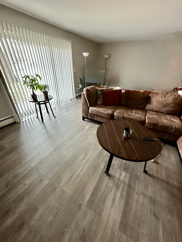 2 bed, 1140 sqft, $1,895 — Photo 2