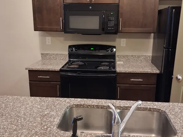 450 3rd St #206, Macon, GA 31201