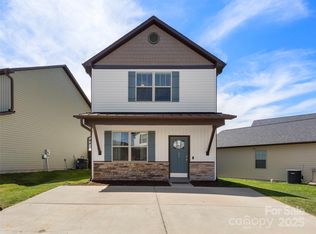 84 Cardwell Ln, Fletcher, NC 28732