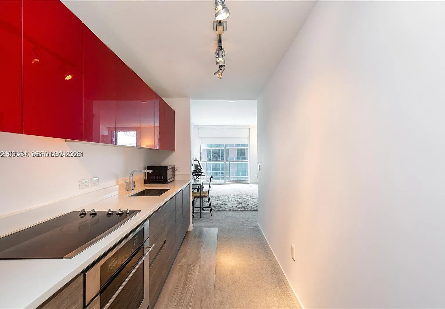 1100 Millecento Residence — Photo 4