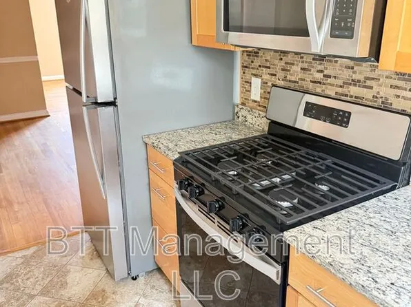 8705 Plymouth St #5, Silver Spring, MD 20901