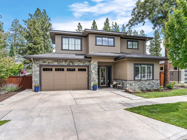 62660 NW Mount Thielsen Dr, Bend, OR 97703