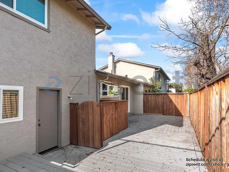 2950 Moorpark Ave — Photo 30