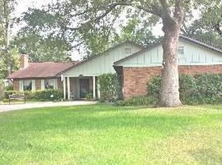 3110 Breezy Hill Ln, Ocean Springs, MS 39564