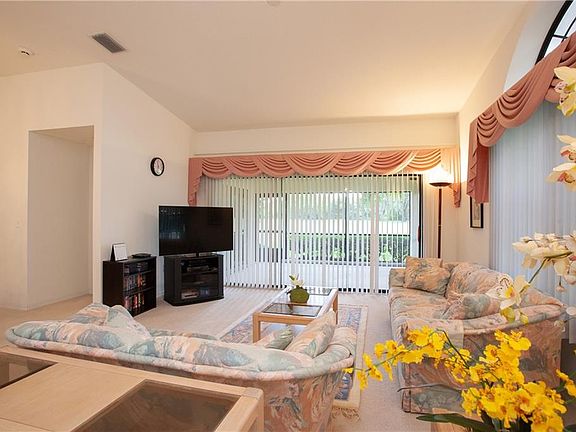 5th image of 139 Stratford Ct