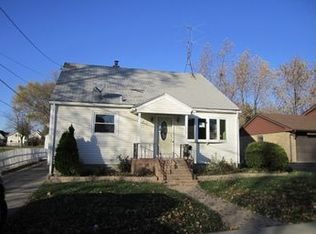 524 Mountain St, Aurora, IL 60505