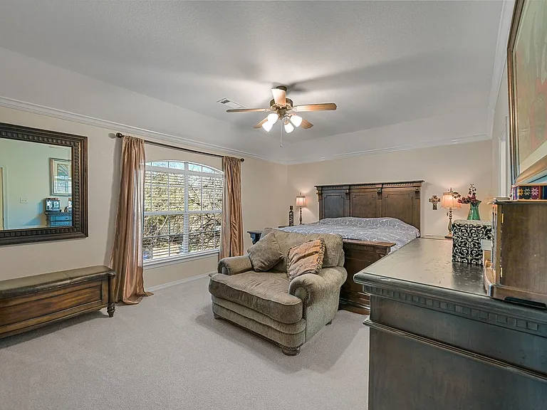 1905 Francis Ct — Photo 15