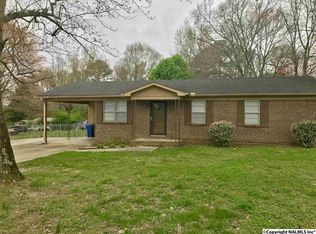 1609 Peach Orchard Rd NW, Hartselle, AL 35640