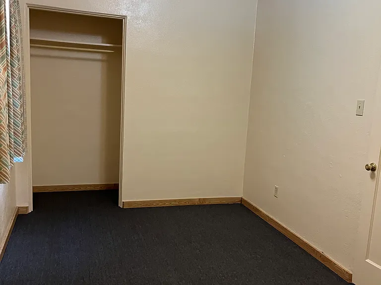 589 N Oregon St #8 — Photo 3