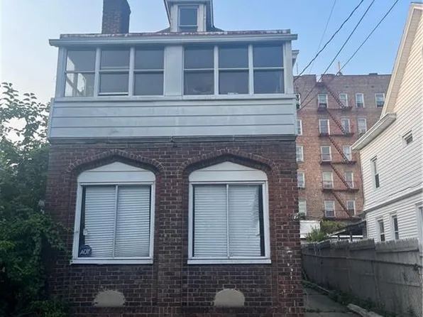 679 E 221st Street, Bronx, NY 10467