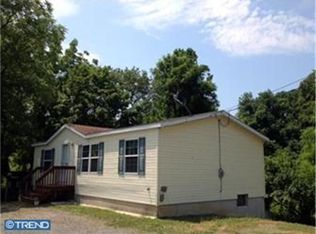 417 Gelsinger Rd, Sinking Spring, PA 19608