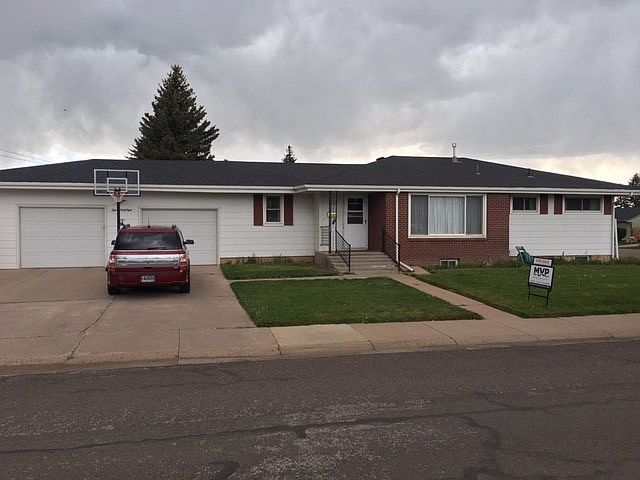 1st image of 1568 N 11th St