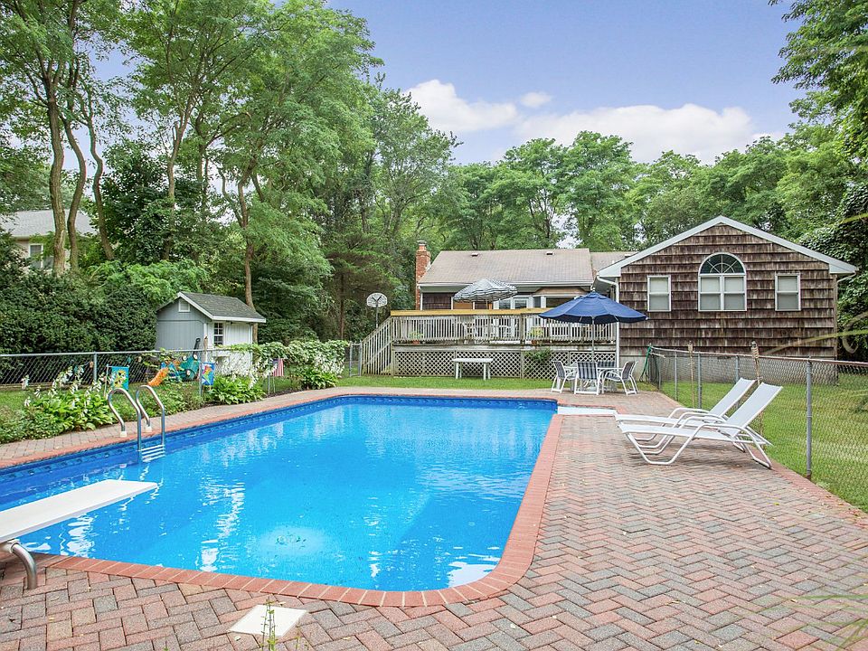 Exterior Rear w/Heated Pool