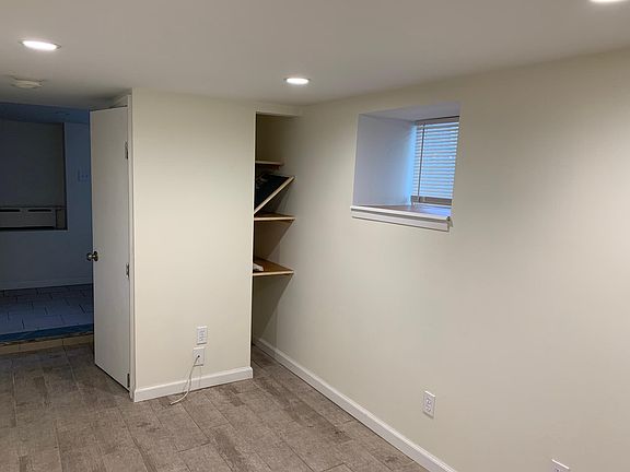 3rd image of 428 Bolton Ave APT 1