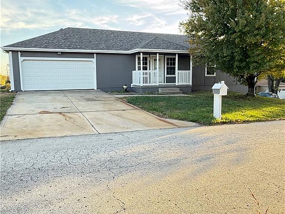 2nd image of 3711 NE 82nd Ter