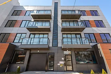 362 Van Brunt Street in Red Hook