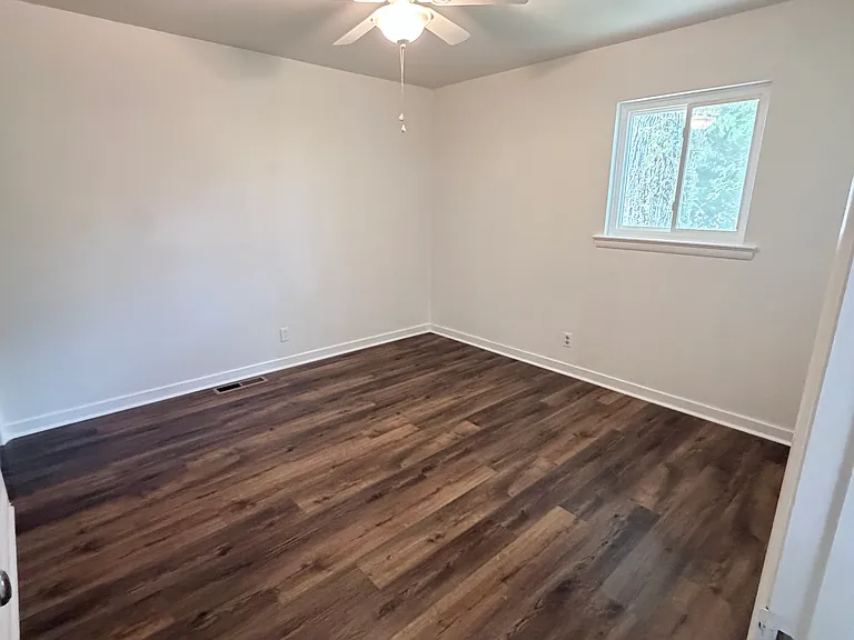 117 Diane Ln — Photo 5