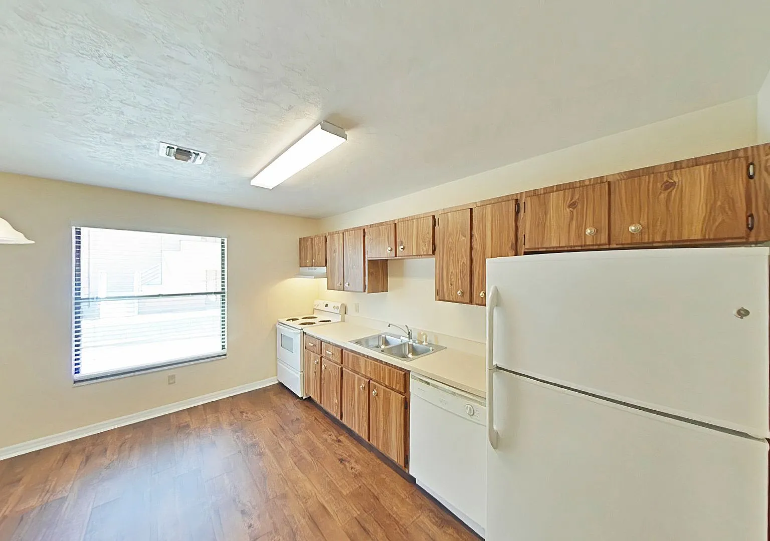 Pennick Landing Apartments West — Photo 3