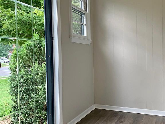 4th image of 5151 Williamsburg Blvd