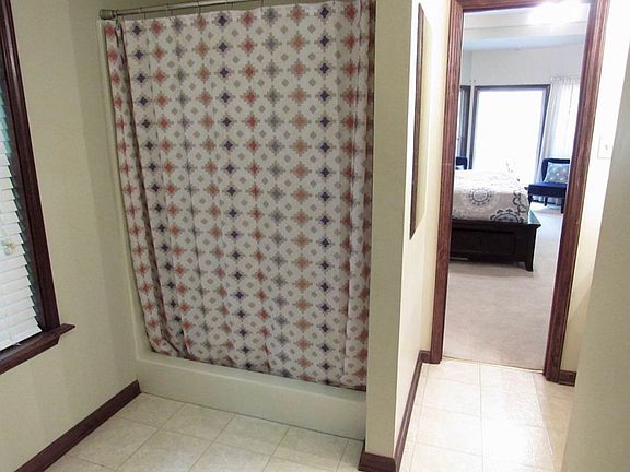 Master Bath walk in shower 