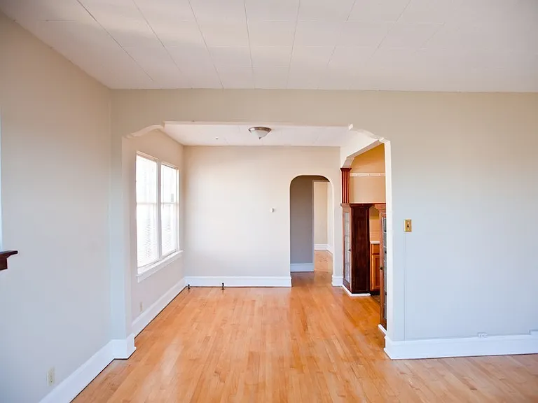 1720 E Newton Apartments — Photo 29