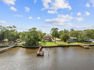 1108 W Yacht Dr, Oak Island, NC 28465