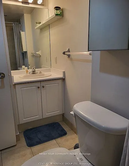 210 Victoria St #608 — Photo 8