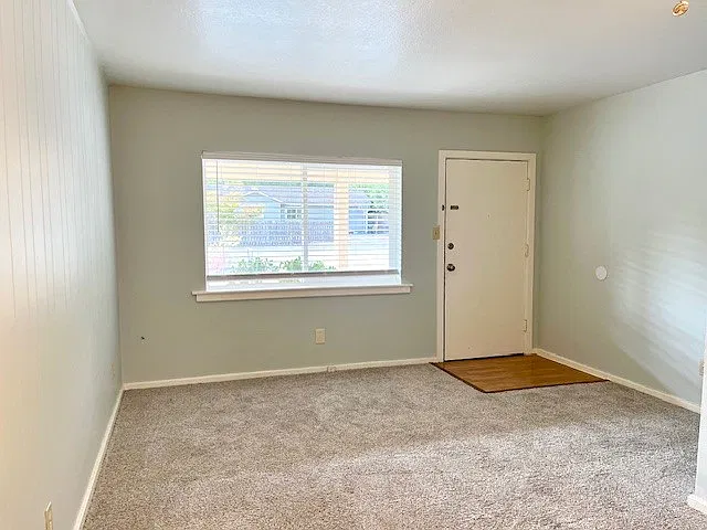 2 bed, $2,000 — Photo 3