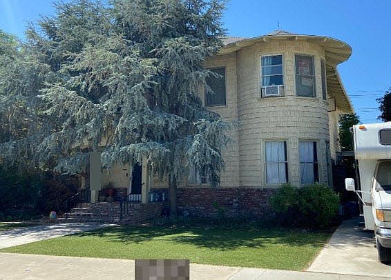2nd image of 2427 19th St