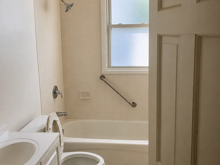 504-506 Wilmot Ave #1 — Photo 15