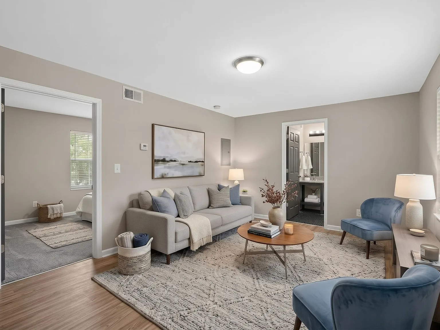 Eastside Crossing Apartments — Photo 4