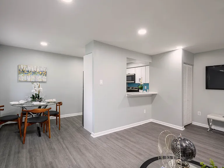 3312 Old Capitol Trl #1B — Photo 7