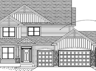 430 Collova Dr, Vadnais Heights, MN 55127