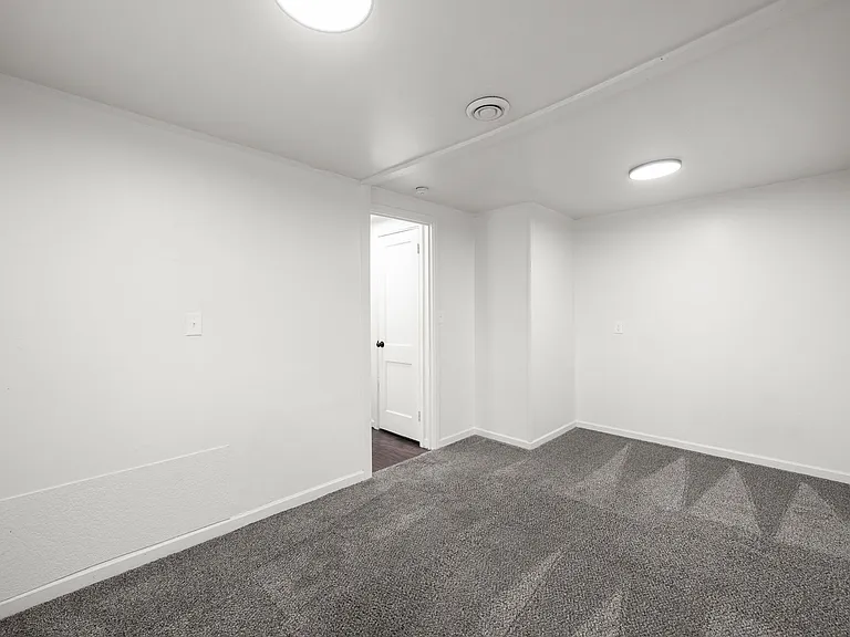 807 S Main Ave #6 — Photo 22