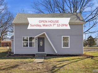 320 N Oak St, Breese, IL 62230