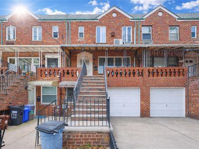2540 E 11th St, Brooklyn, NY, 11235