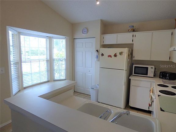 4th image of 2328 Tallyho Ln