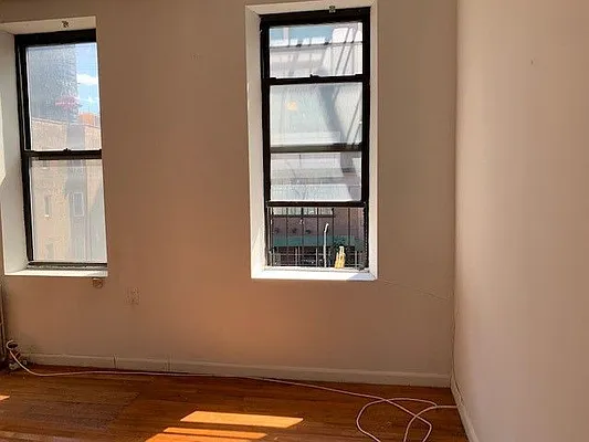 Rented by Sky Management | media 26