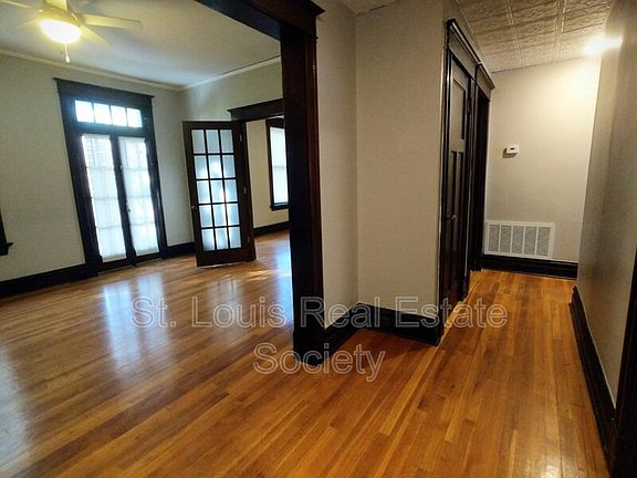 2nd image of 2608 Louisiana Ave APT 3N