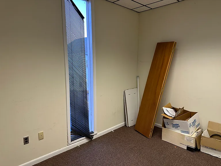 560 S McDonough St #C — Photo 19