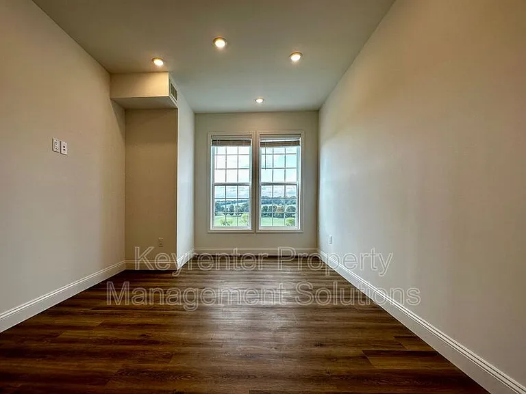 3445 Lee Hwy #309 — Photo 5