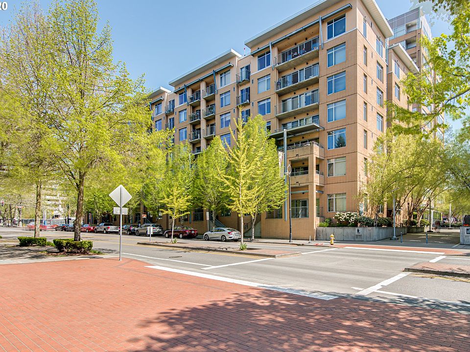 1st image of 701 Columbia St APT 104