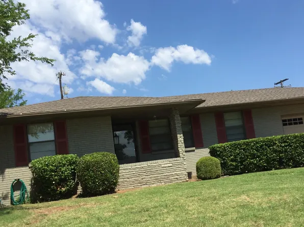 10701 Sunnymeade Pl, The Village, OK 73120