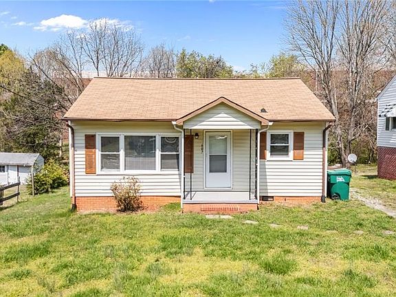 2nd image of 607 Martha Pl